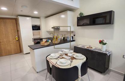 Apartment - 1 Bedroom - 1 Bathroom for rent in Bin Omran 28 - Fereej Bin Omran - Doha