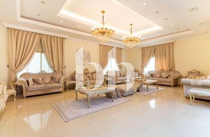 Villa - 6 Bedrooms - 5 Bathrooms for sale in Ain Khaled Villas - Ain Khaled - Doha