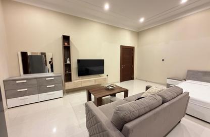 Apartment - Studio - 1 Bathroom for rent in Jeliah - Doha