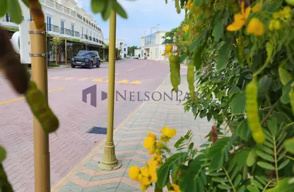 Villa - 5 Bedrooms - 7 Bathrooms for rent in The Garden - Floresta Gardens - The Pearl Island - Doha