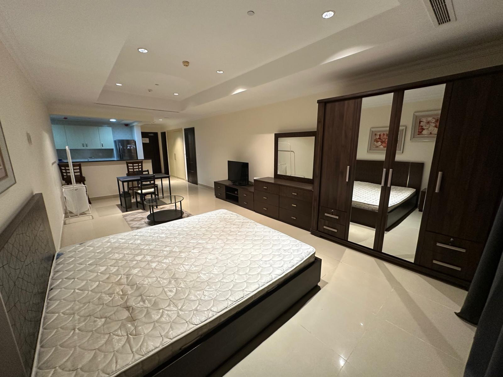 ELEGANT STUDIO FF SEE VEIW APARTMENT thumbnail 3
