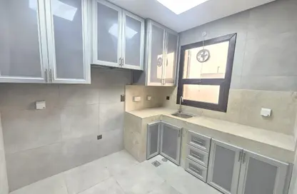 Apartment - 2 Bedrooms - 2 Bathrooms for rent in Al Khazin Street - Madinat Khalifa South - Madinat Khalifa - Doha