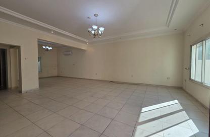 مجمع سكني - 4 غرف نوم - 4 حمامات للايجار في شارع النعمان - العزيزية - الدوحة