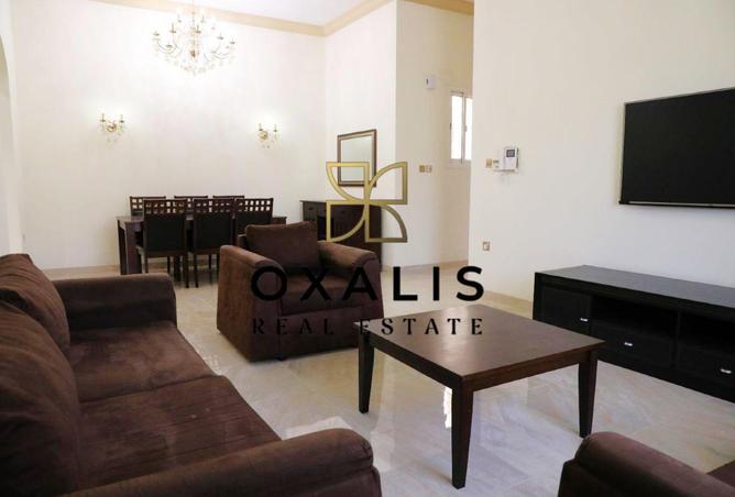 1008252 - Property Image 2