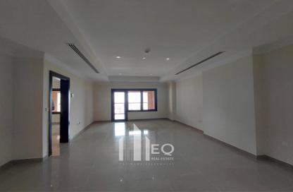 Apartment - 1 Bedroom - 2 Bathrooms for rent in East Porto Drive - Porto Arabia - The Pearl Island - Doha