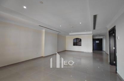 Apartment - 1 Bedroom - 2 Bathrooms for rent in East Porto Drive - Porto Arabia - The Pearl Island - Doha