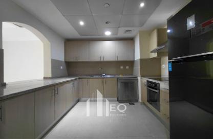 Apartment - 1 Bedroom - 2 Bathrooms for rent in East Porto Drive - Porto Arabia - The Pearl Island - Doha
