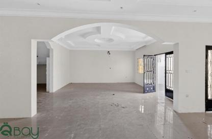 Villa - 6 - 7 for sale in Umm Salal Ali - Umm Salal Ali - Doha