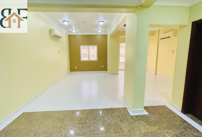 54877848 - صورة العقار 2