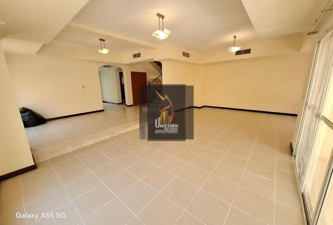 981310 - Property Image 3