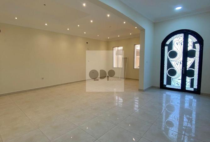 52912778 - Property Main Image