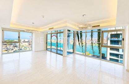Apartment - 2 Bedrooms - 3 Bathrooms for sale in Crystal Residence - Gewan Island - The Pearl Island - Doha