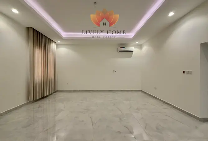 63367603 - Property Image 3