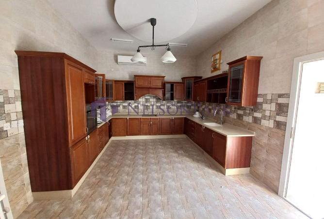 54444303 - Property Image 2