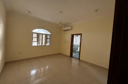 Apartment - 2 Bedrooms - 3 Bathrooms for rent in Al Wakrah - Al Wakra