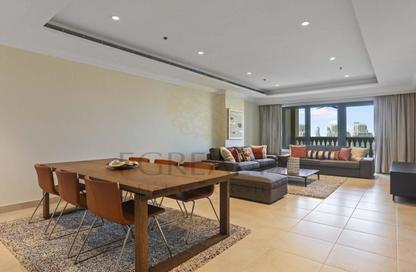Apartment - 2 Bedrooms - 3 Bathrooms for rent in West Porto Drive - Porto Arabia - The Pearl Island - Doha