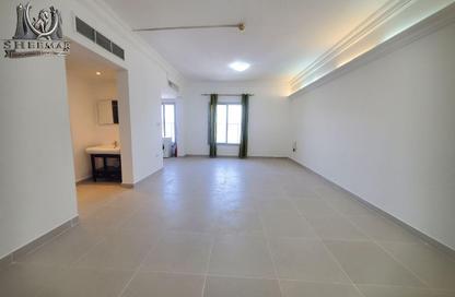 Apartment - 2 Bedrooms - 1 Bathroom for rent in Al Sadd Road - Al Sadd - Doha