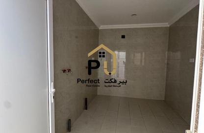Villa - 6 Bedrooms - 7 Bathrooms for sale in Al Kheesa - Al Kheesa - Umm Salal Mohammed