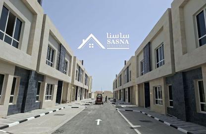 Compound - 7 Bedrooms - 7+ Bathrooms for rent in Al Kheesa - Al Kheesa - Umm Salal Mohammed