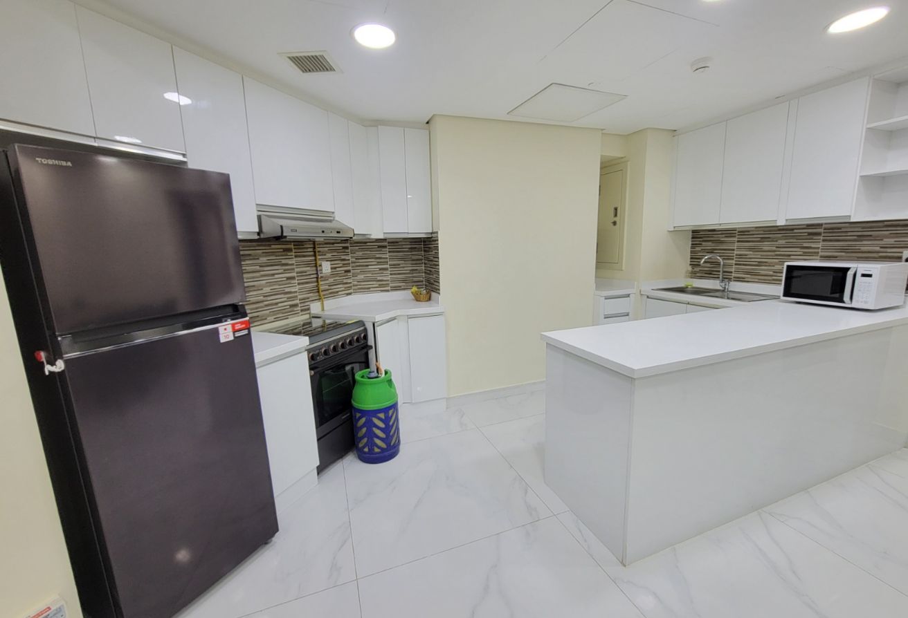 2 bhk + Office for rent 7.500 including bills thumbnail 7