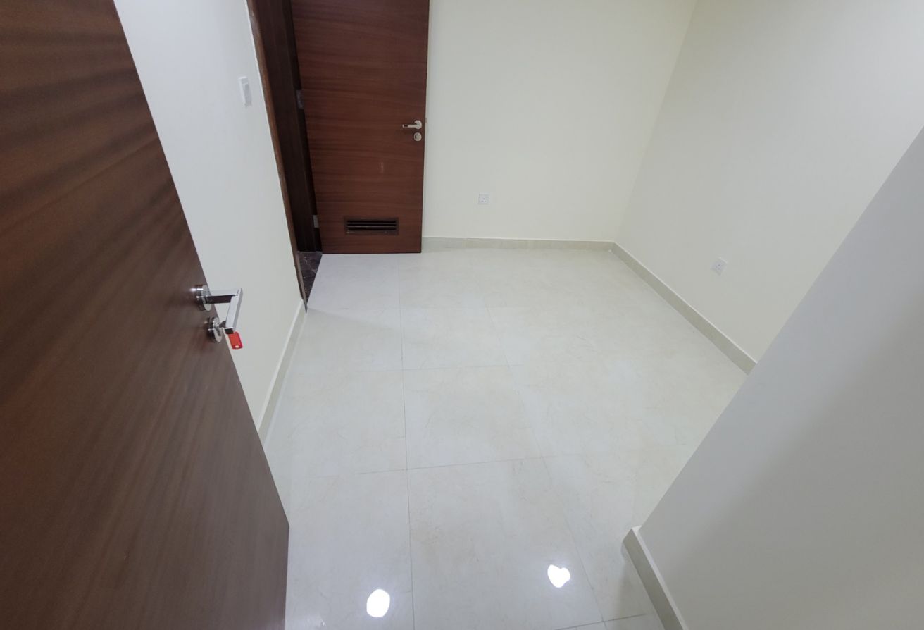 2 bhk + Office for rent 7.500 including bills thumbnail 16