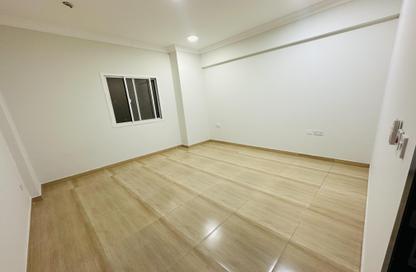 Apartment - 1 Bedroom - 1 Bathroom for rent in Umm Ghwailina Comm - Umm Ghuwalina - Umm Ghuwailina - Doha