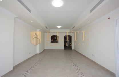 Apartment - 2 Bedrooms - 3 Bathrooms for rent in East Porto Drive - Porto Arabia - The Pearl Island - Doha