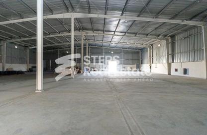 Warehouse - Studio - 1 for rent in East Industrial Street - Birkat Al Awamer - Al Wakra