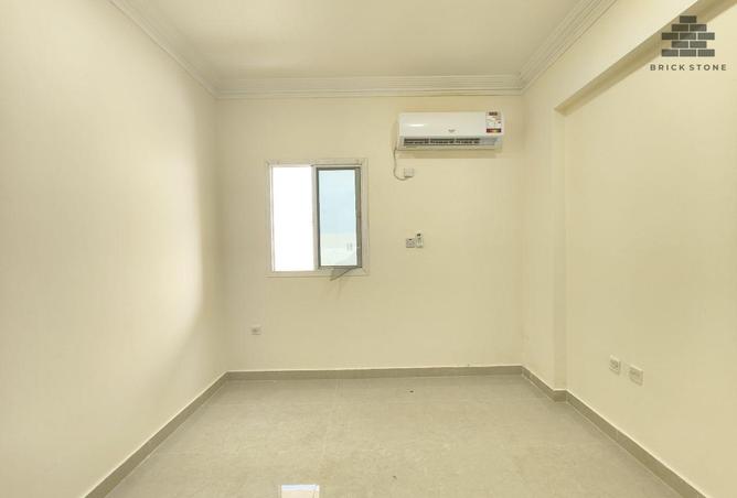 2OWtxpjMIJU - Property Image 3