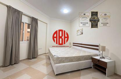 Apartment - 2 Bedrooms - 3 Bathrooms for rent in Al Sadd Road - Al Sadd - Doha