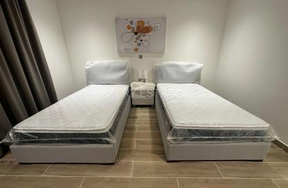 Apartment - 2 Bedrooms - 3 Bathrooms for rent in Crescent Building - Yasmeen City - Lusail