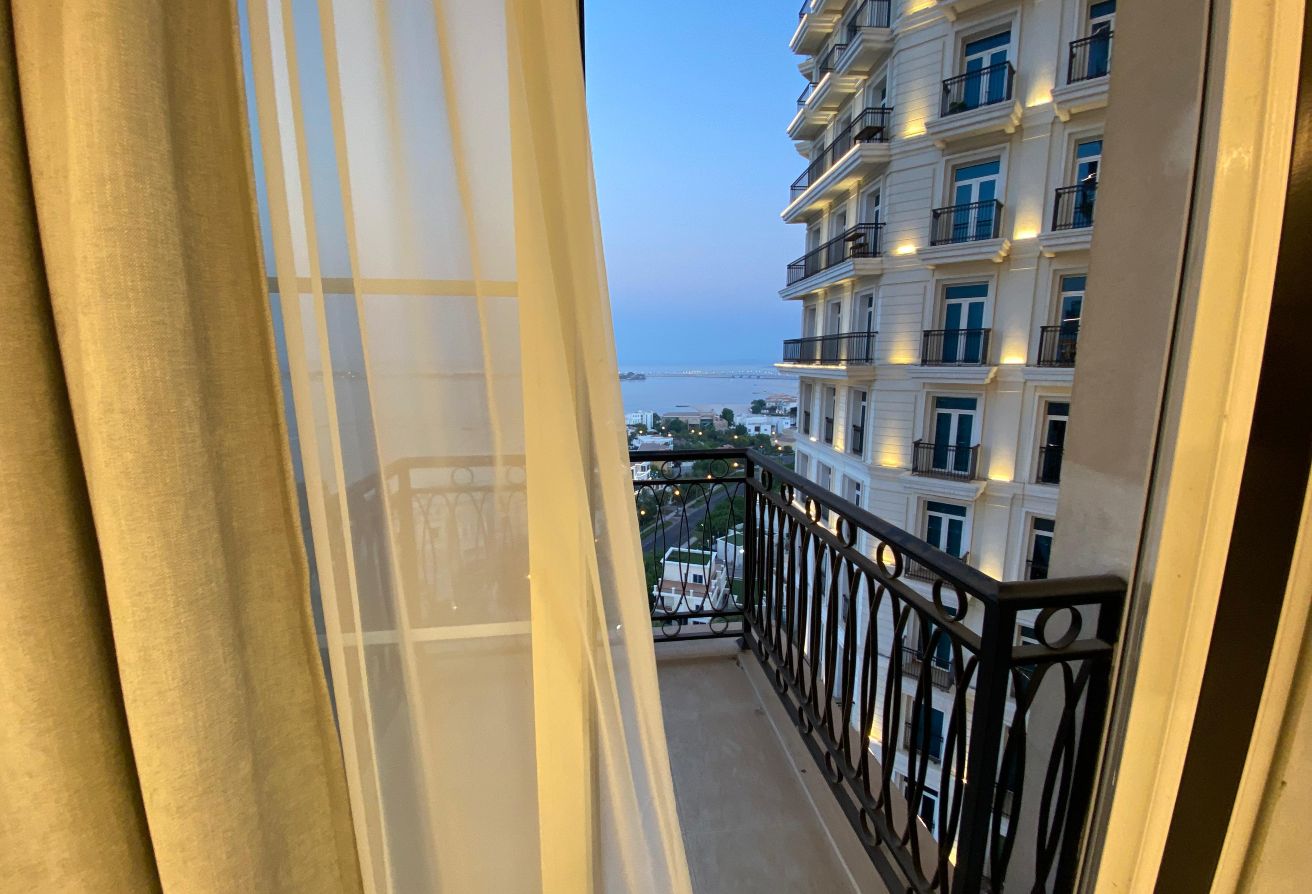 Premium 2 BHK + Maid  Furnished | Seaview | Pearl thumbnail 7