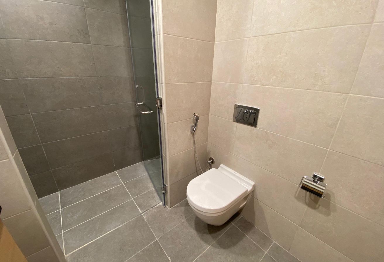 Premium 2 BHK + Maid  Furnished | Seaview | Pearl thumbnail 16