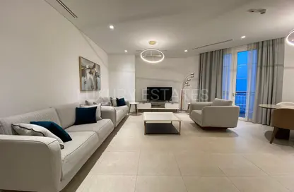 Apartment - 2 Bedrooms - 3 Bathrooms for rent in Floresta Gardens - Floresta Gardens - The Pearl Island - Doha