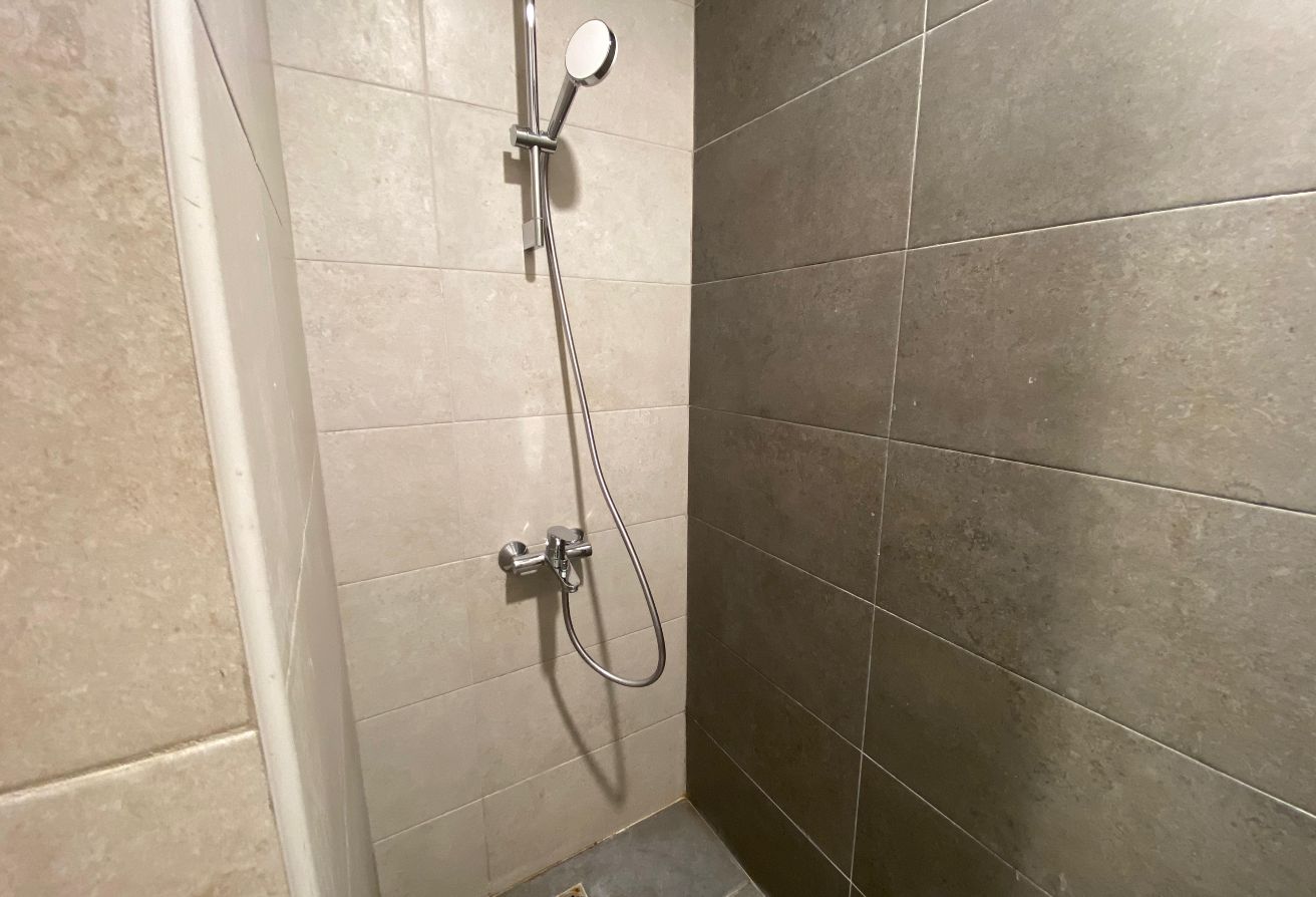 Premium 2 BHK + Maid  Furnished | Seaview | Pearl thumbnail 17
