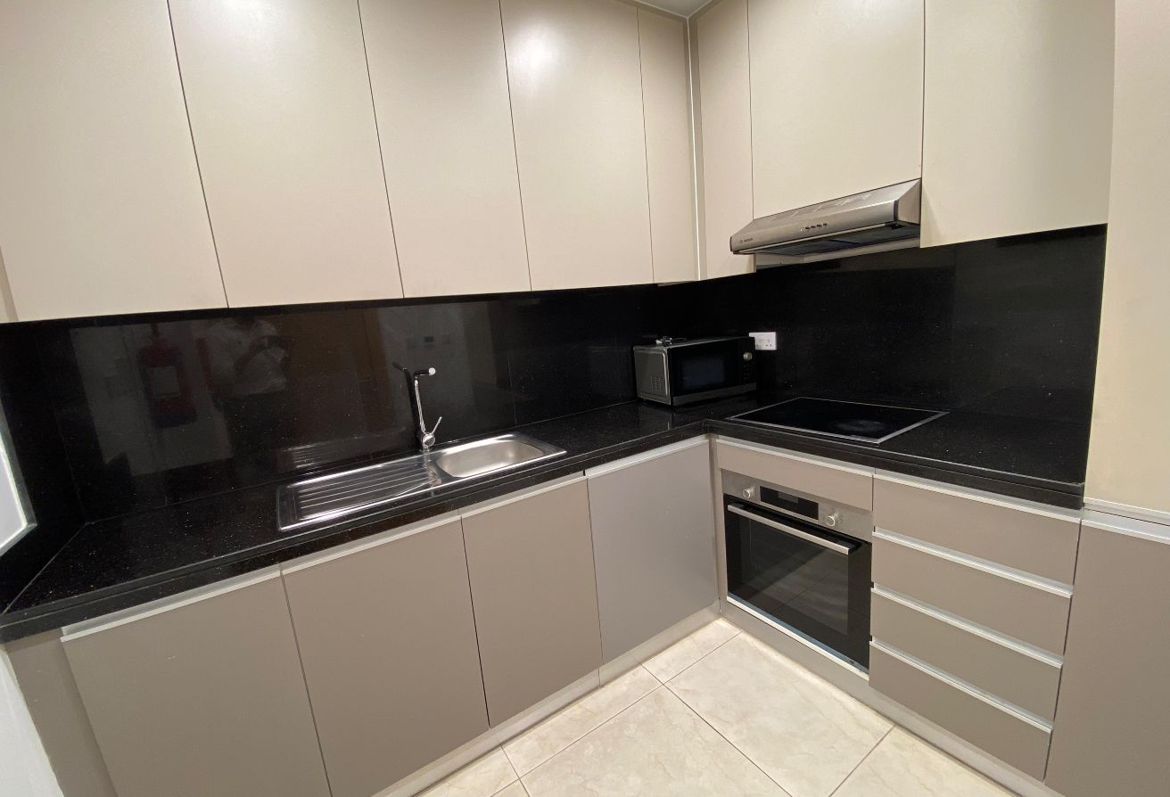Premium 2 BHK + Maid  Furnished | Seaview | Pearl thumbnail 12