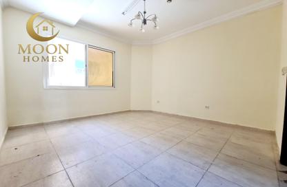 Apartment - 1 Bedroom - 1 Bathroom for rent in Umm Ghuwailina 4 - Umm Ghuwailina - Doha