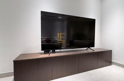 Apartment - Studio - 1 Bathroom for sale in Floresta Gardens - Floresta Gardens - The Pearl Island - Doha