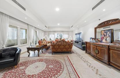 Apartment - 3 Bedrooms - 4 Bathrooms for sale in Porto Arabia - The Pearl Island - Doha