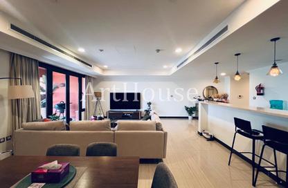 Apartment - 2 Bedrooms - 2 Bathrooms for rent in Porto Arabia - The Pearl Island - Doha
