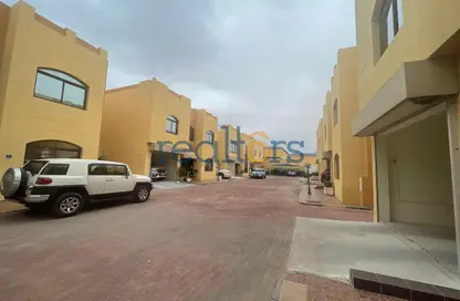 مجمع سكني - 5 غرف نوم - 5 حمامات للايجار في شارع الوعب - الوعب - الدوحة
