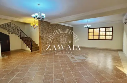 Villa - 3 Bedrooms - 4 Bathrooms for rent in Maamoura Villas - Al Maamoura - Doha