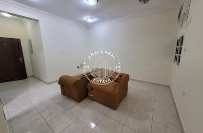 Apartment - 2 Bedrooms - 2 Bathrooms for rent in Madinat Khalifa South - Madinat Khalifa - Doha