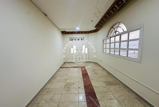 54200228 - Property Image 2