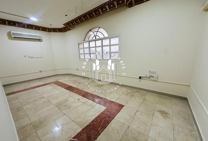 54200228 - Property Main Image