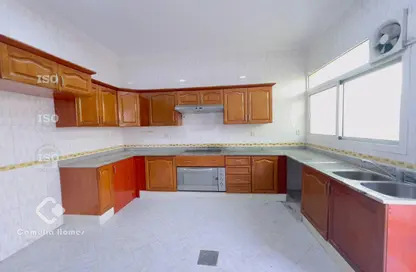 Compound - 4 Bedrooms - 4 Bathrooms for rent in Al Gharrafa - Al Gharrafa - Doha