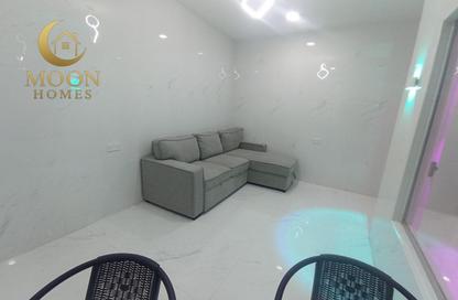 Apartment - 1 Bedroom - 1 Bathroom for rent in Umm Ghwailina Comm - Umm Ghuwalina - Umm Ghuwailina - Doha