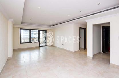 Apartment - 2 Bedrooms - 3 Bathrooms for rent in East Porto Drive - Porto Arabia - The Pearl Island - Doha