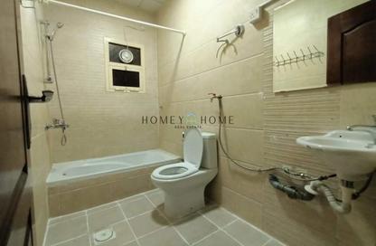 Apartment - 2 Bedrooms - 2 Bathrooms for rent in Bin Omran - Fereej Bin Omran - Doha