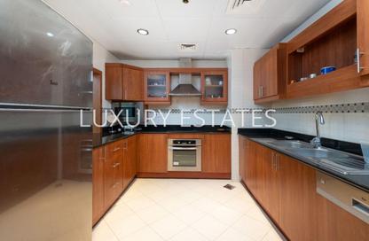 Apartment - 2 Bedrooms - 2 Bathrooms for rent in East Porto Drive - Porto Arabia - The Pearl Island - Doha Apartment - 2 Bedrooms - 2 Bathrooms for rent in East Porto Drive - Porto Arabia - The Pearl Island - Doha